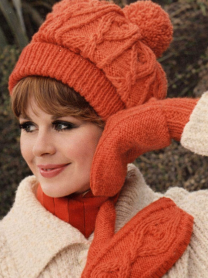 Vintage aran knitting pattarn- cable hat and mitten gloves