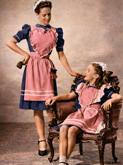 1940s Wartime Economy Heart Shaped Aprons Sewing Pattern