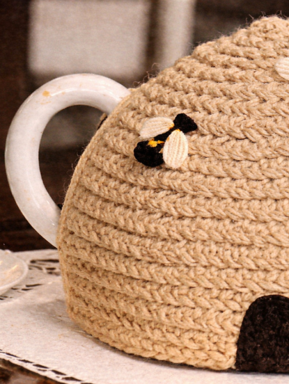 1950s bee hive tea cosy, cozy crochet pattern