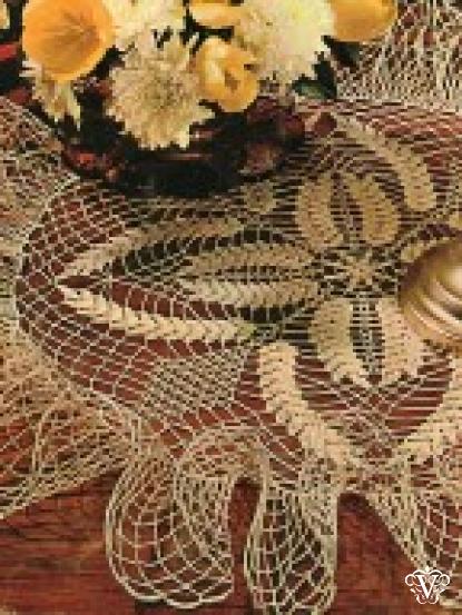 Vintage crochet patterns for 12 ruffled doilies